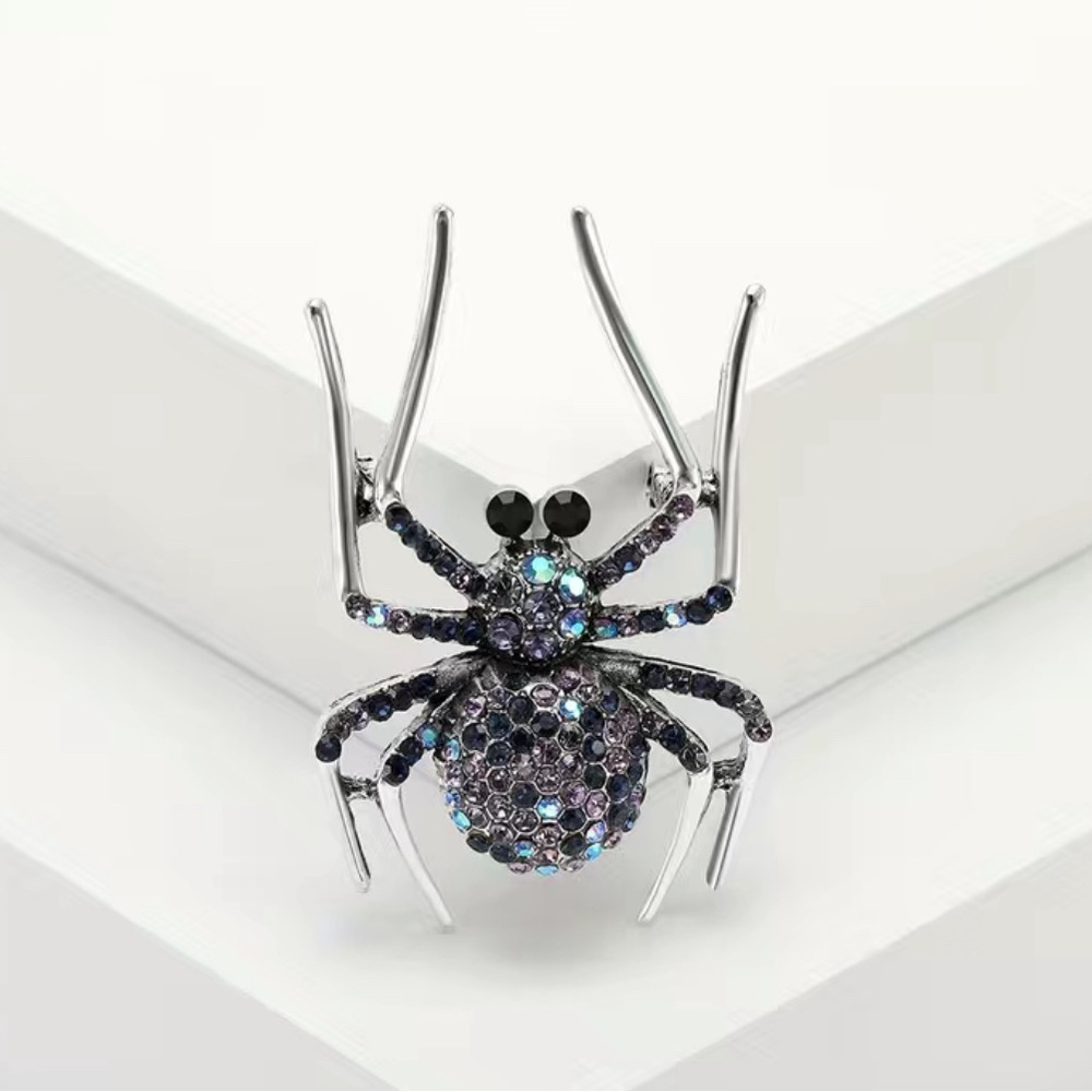 Awesome Sparkly Spider Brooch Pin - Picture 1 of 7